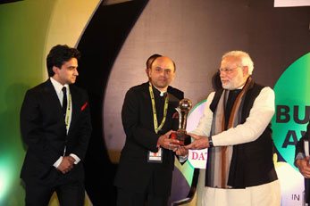 Dhruv Galgotia with Narendra Modi